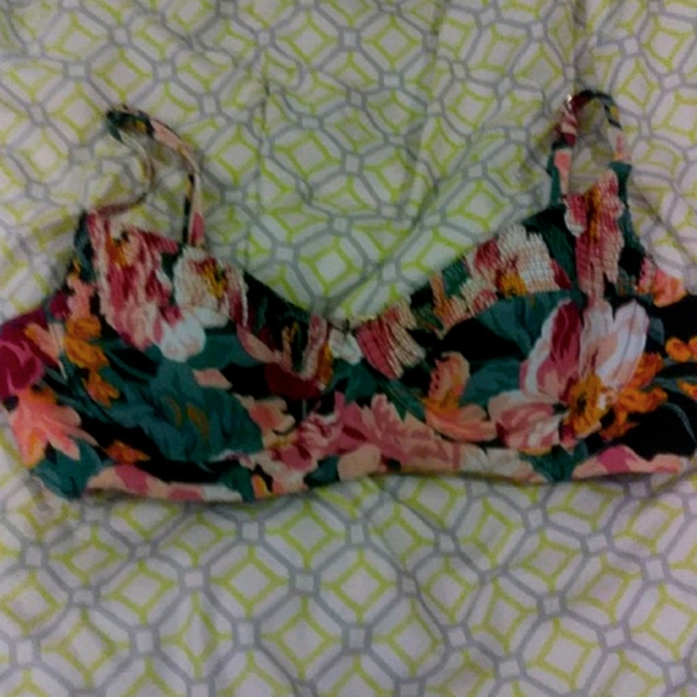 Ladies bikini top
